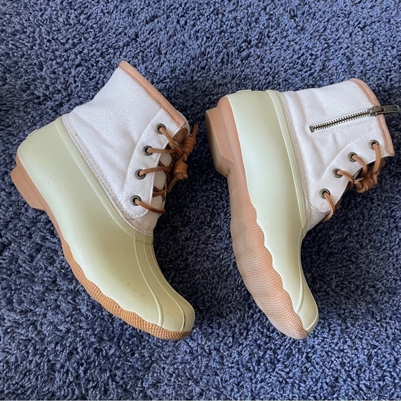 SPERRY Women’s Duck Boot Size 7.5 Cream Gold Sparkle Bean Boot Preppy - Picture 4 of 14